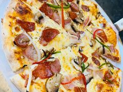 德式肉肠蘑菇披萨-G+KITCHEN(龙湖狮山天街店)