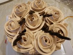 -红宝石·鲜奶小方·海派西点房(南丹店)