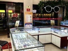 -吴良材眼镜(北中路店)