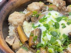 -容里煲仔饭(利丰北路店)