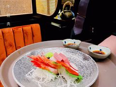 -铭牛烧肉·和牛海鲜自助(高新月牙湖店)
