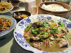-客家大院·非遗赣南客家菜(郁孤台店)