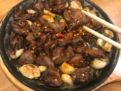 -老东镇啤酒屋海鲜加工·蒸汽海鲜·海鲜烧烤(台东店)