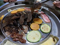 -哈哈碳都·牛肋条无限自助烤肉(台江万达店)
