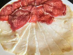 -周老三跷脚牛肉·全牛火锅(非遗传承店)