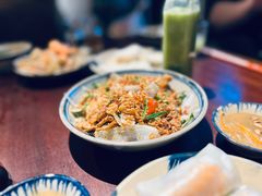 -Cuc Gach Quan Restaurant