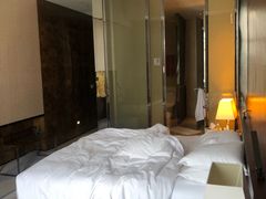 -广州天河希尔顿酒店