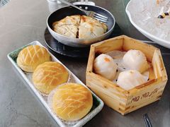 酥皮水牛奶菠萝包-陶陶居酒家(海岸城店)