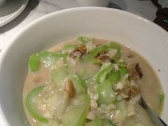 鲜丝瓜焖河蚌-费大厨辣椒炒肉(高铁吾悦广场店)