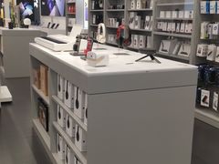 -Apple授权专营店(五彩城店)