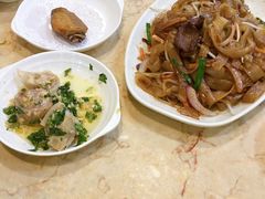 牛炒牛河-旺角宝港式茶餐厅(寮步店)