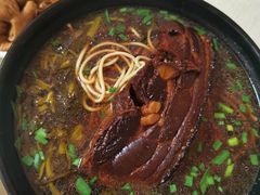 -小龙大肉面馆