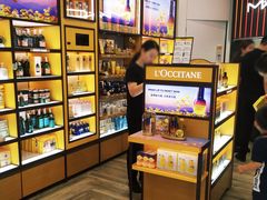 -日上免税行(浦东机场五店)