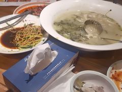 -严记小天府酸菜鱼(西四路店)