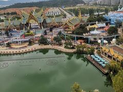 -七彩云南欢乐世界