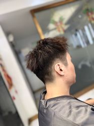 -镁连社·美联社