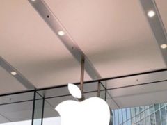 -Apple零售店(华贸购物中心店)