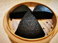 竹炭马拉糕-悦湖公馆