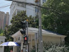 -上海市民办新华初级中学