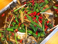 葱葱鲫鱼-二钳洞庭虾蟹·江湖菜(成都鹭岛店)