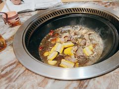 -锅老头海鲜铁锅炖