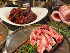 -草家酱蟹炭火烤肉店(珲春南路一店)