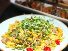 -东口码头·烧鸽子·鱼头泡饼·地方菜(金鹰悦城店)