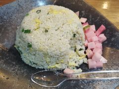 -万记麻辣烫国展总店