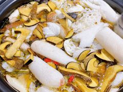 -菌之家·专业纯野生菌火锅·特色炒菌
