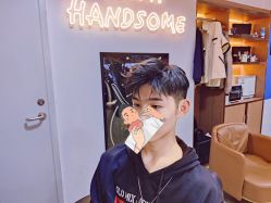 -CUTMAN男士理发