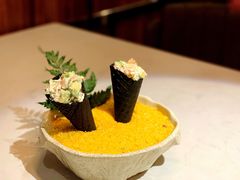 三文鱼牛油果手卷-荟廷·晶萃(陆家嘴尚悦湾店)