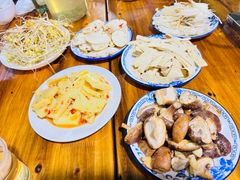 -宏兴烤鱼山庄(宣恩总店)
