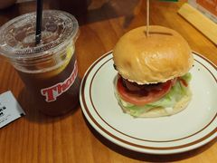 -Thanks美式餐厅(汉堡咖啡店)