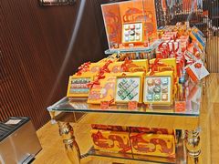 -VENCHI 闻绮(上海佛罗伦萨小镇店)