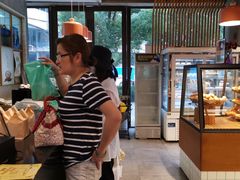 -Dough&Joe团憩(瑞虹天地月亮湾店)