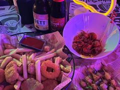 -UP嘻哈酒吧(粉巢店)
