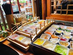 自助取餐区-香麒园·过桥米线·南湖雅宴