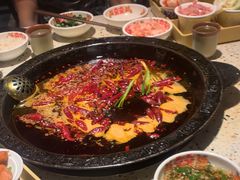 -红九格老火锅(三峡广场店)