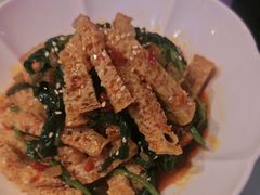 -巴特餐饮6加1音乐餐吧·新疆菜