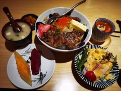 -越光米贩精致料理餐厅(金鹰店)