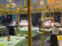 -川流不息·地道川菜·小龙虾(新松江路店)