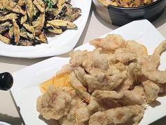 -老码头黑皮肘子锅包肉(赣水路店)