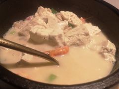 小河鲜火腿炖八公山豆腐-山里亲戚(淞虹路店)