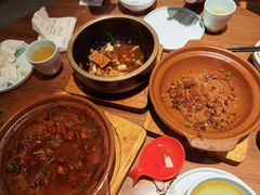 -有红鸡毛店·川菜(建设路店)