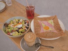 鸡蛋蘑菇熏肉荞麦可丽饼-RAC BAR(安福路店)