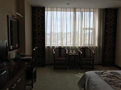 -威海铂丽斯国际大酒店(威海高铁站店)