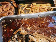 -老东镇啤酒屋海鲜加工·蒸汽海鲜·海鲜烧烤(台东店)