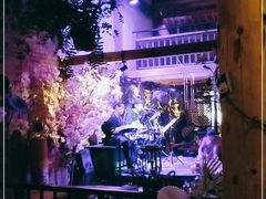 -在路上酒吧(大理古城店)