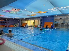 -戊辰亲子游泳俱乐部