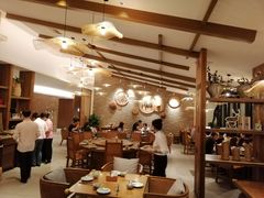 大堂-芳草地度假酒店·野炉中餐厅